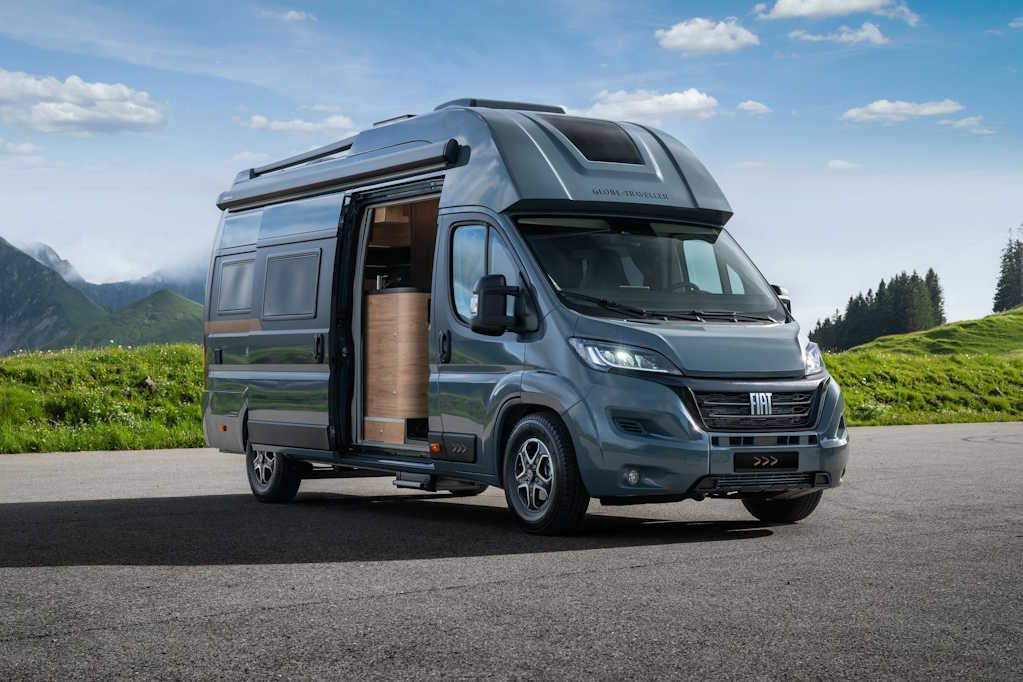 Globe-Traveller-VoyagerZ-Swiss-0795-m_small Neufahrzeuge Heinrich Wohnmobile Peugeot schwarz